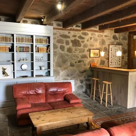 Feriehus Le Chevalier - Maison Et Jardin Face A La Montagne Saint-Vincent-de-Salers